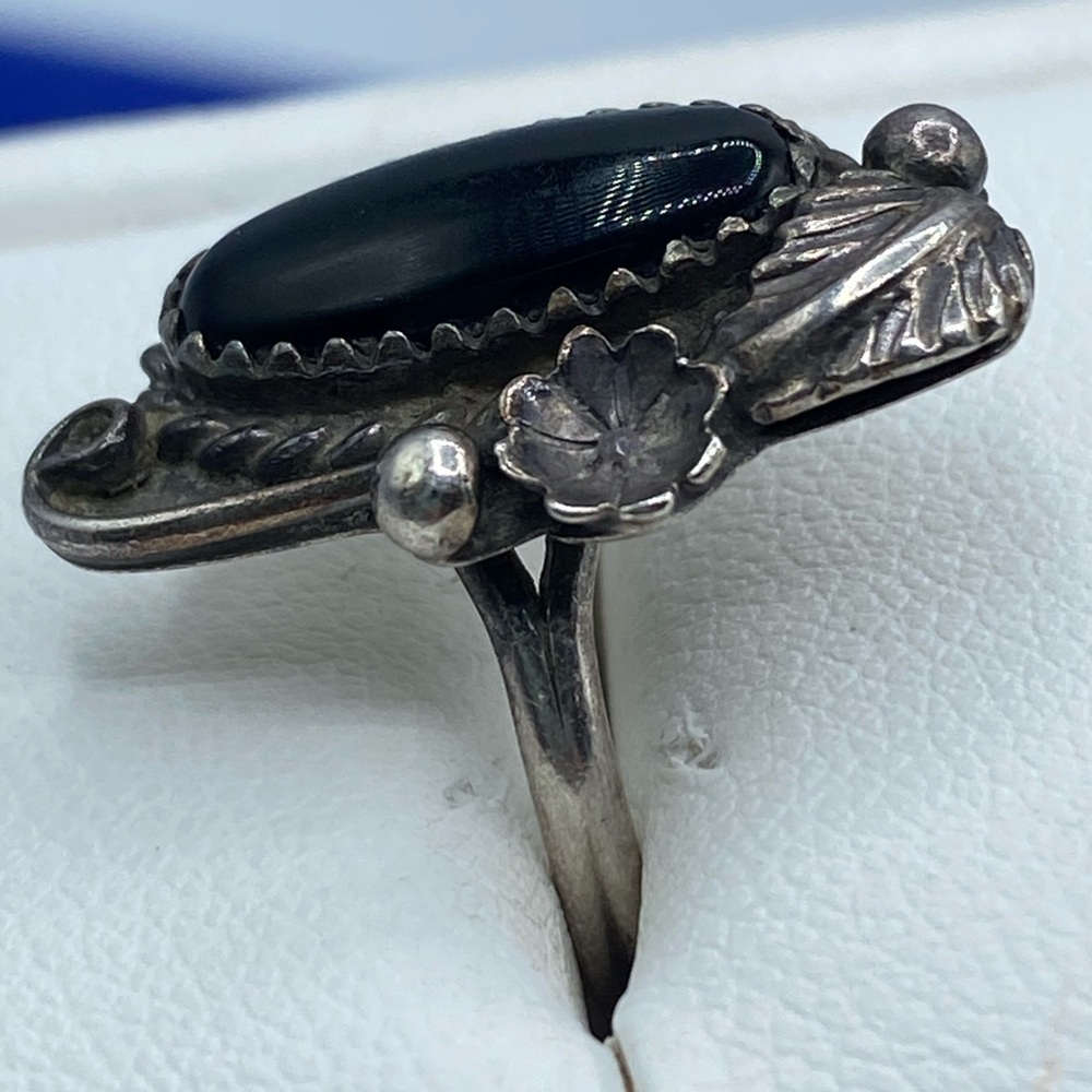 Sterling Silver Native Onyx Ring View 3